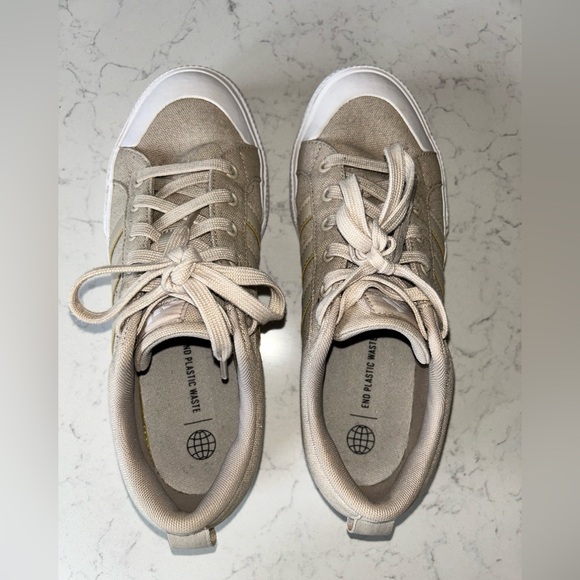 Adidas Women’s Bravada 2.0 Platform Wonder Beige Canvas Sneaker - Picture 9 of 15